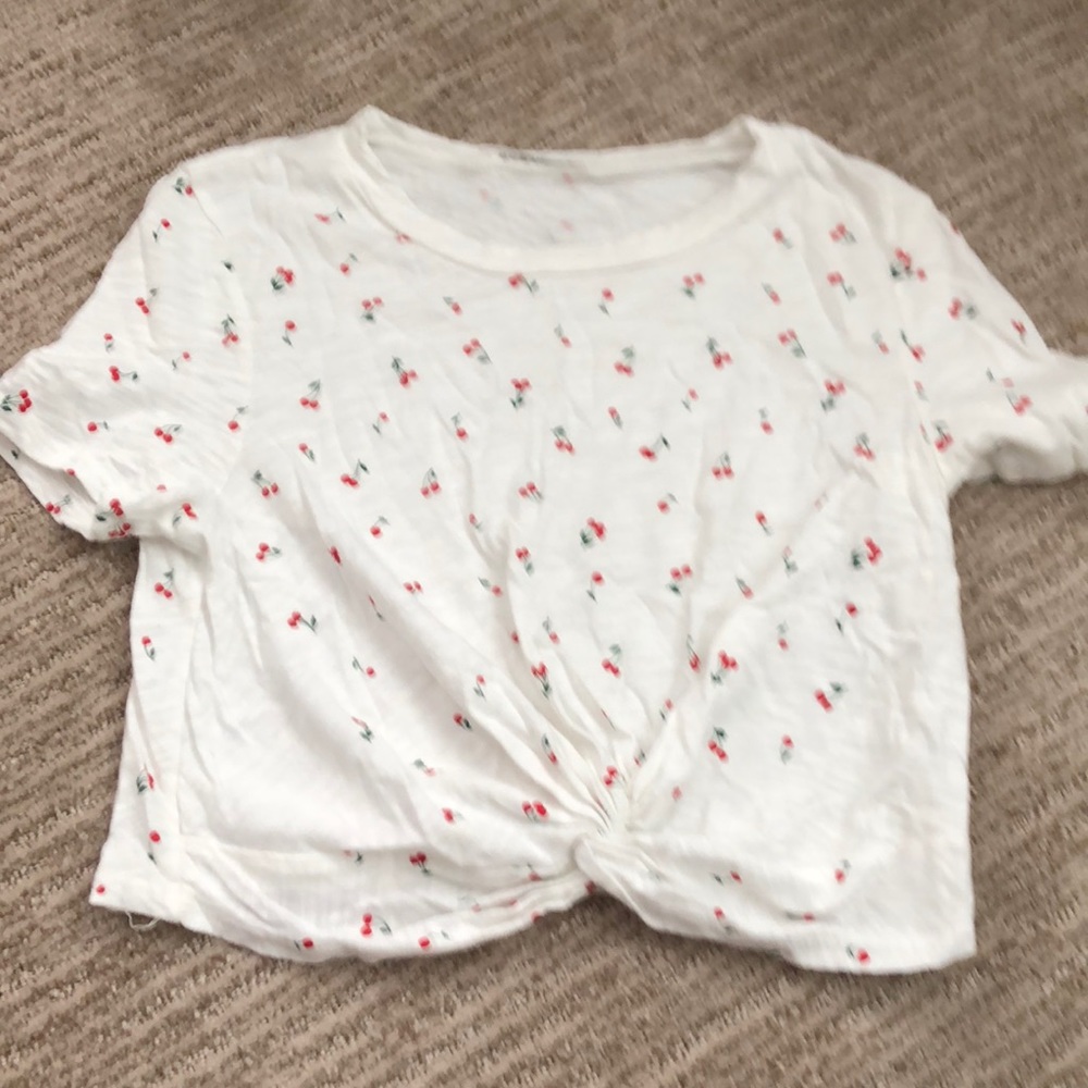 Adorable cherry-print crop top